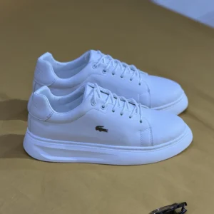 Chaussure Lacoste blanc